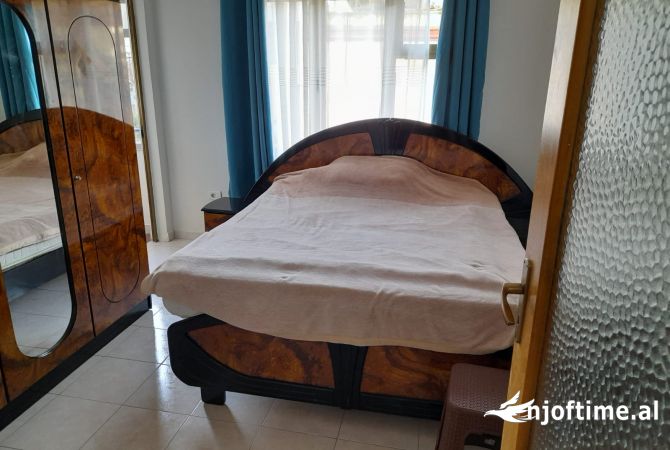 Shtepi me qera Apartament ne Tirane, 2+1, Mobilimi E mobiluar, Pagesa 600  Euro.