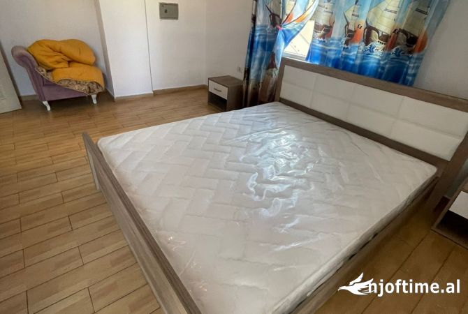 Shtepi me qera Garsoniere ne Tirane - 43,000 Leke