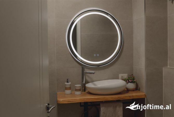 Shtepi me qera Apartament ne Tirane, 2+1, Mobilimi E mobiluar, Pagesa 650  Euro.