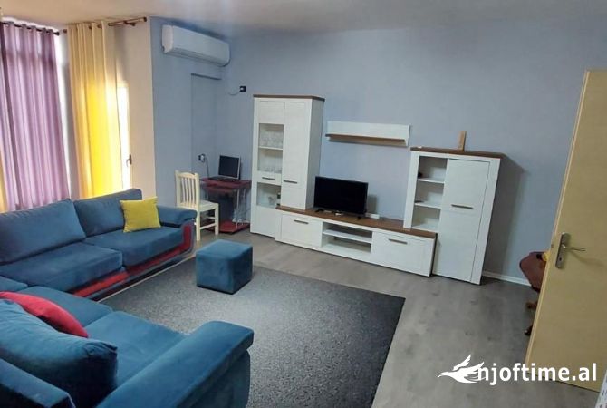 Shtepi me qera 2+1 ne Tirane - 550 Euro