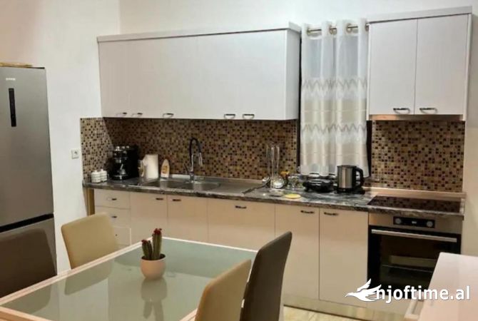 Shtepi me qera 2+1 ne Tirane - 500 Euro