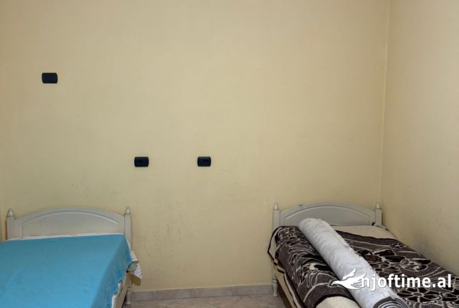 Shtepi me qera Shtepi Private ne Tirane, 2+1, Mobilimi E mobiluar, Pagesa 35,000  Leke.