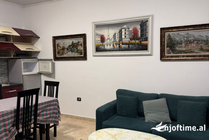 Shtepi me qera 2+1 ne Tirane - 35,000 Leke