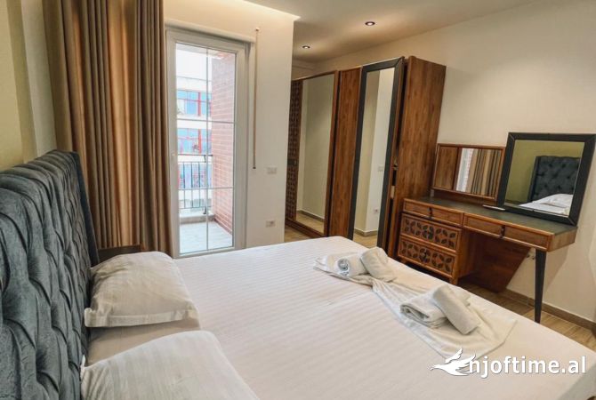 Shtepi me qera Apartament ne Tirane, 1+1, Mobilimi E mobiluar, Pagesa 550  Euro.