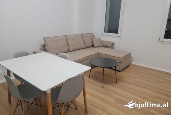 Shtepi me qera 1+1 ne Tirane - 550 Euro