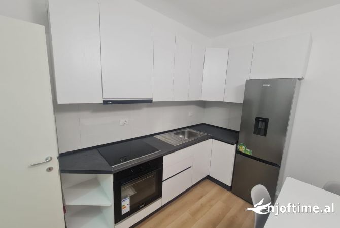 Shtepi me qera 2+1 ne Tirane - 650 Euro