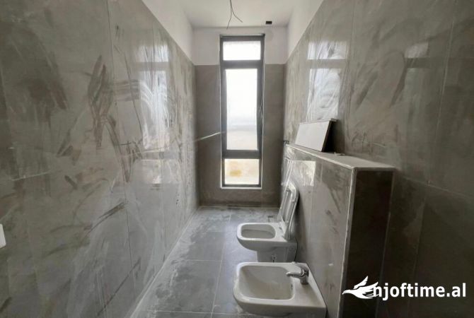 Shtepi me qera Apartament ne Tirane, 2+1, Mobilimi E mobiluar, Pagesa 500  Euro.