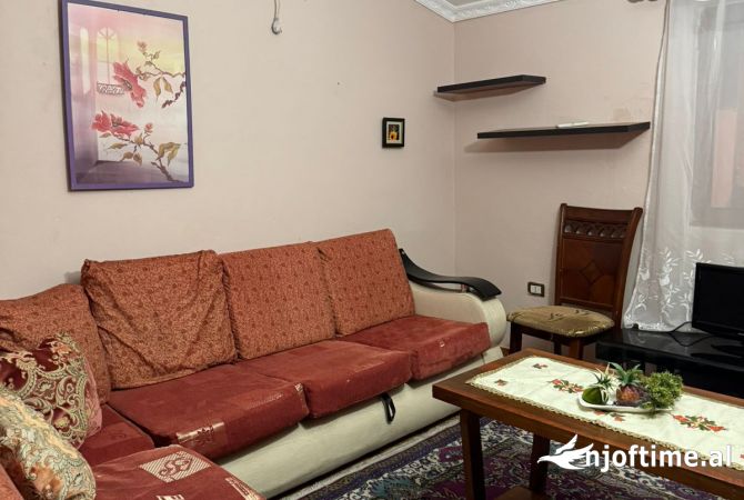 Shtepi me qera Apartament ne Tirane, 2+1, Mobilimi E mobiluar, Pagesa 45,000  Leke.