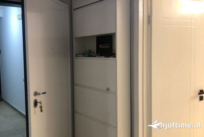 Shtepi me qera Apartament ne Tirane, 1+1, Mobilimi E mobiluar, Pagesa 65,000  Leke.