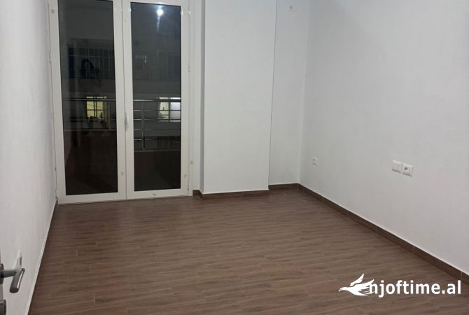 Apartment for rent in Tirana 2+1, Emty