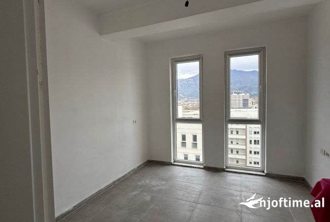 Shtepi me qera 2+1 ne Tirane - 40,000 Leke