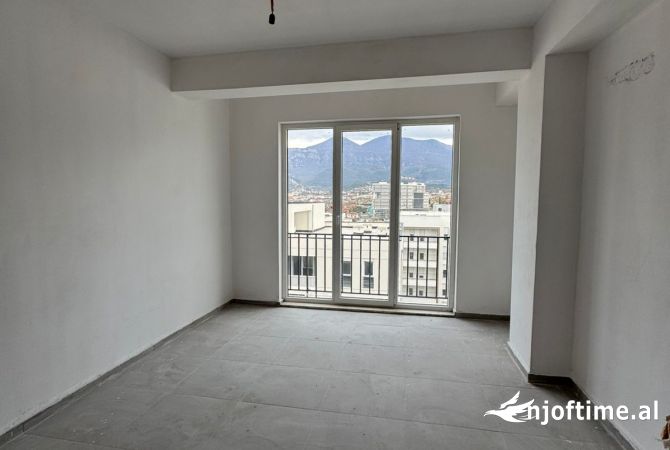 Shtepi me qera 2+1 ne Tirane - 40,000 Leke