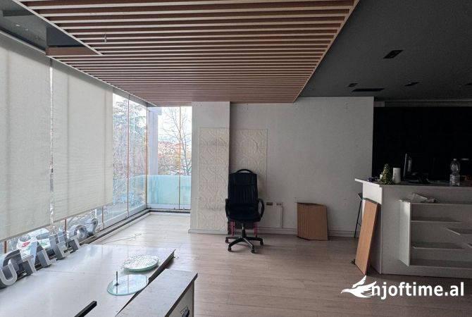 Ambient biznesi me qera 1+1 ne Tirane - 1,200 Euro