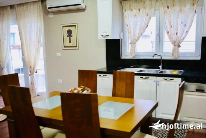 Shtepi me qera 3+1 ne Tirane - 800 Euro