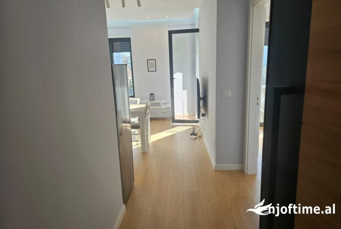 Shtepi me qera Apartament ne Tirane, 1+1, Mobilimi E mobiluar, Pagesa 60,000  Leke.