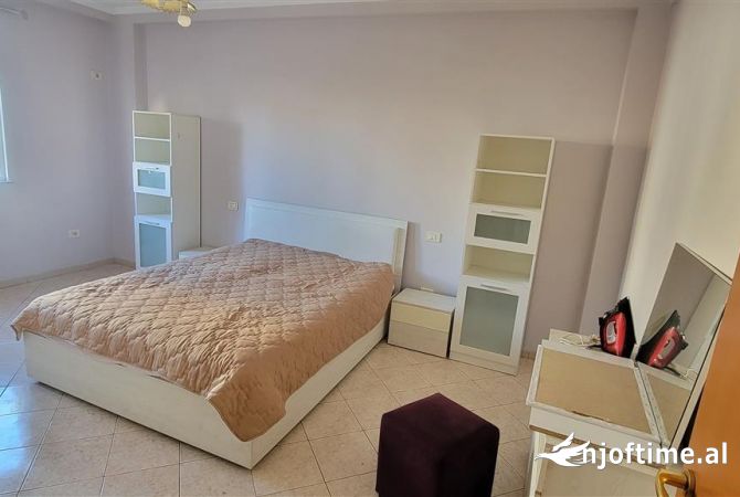Shtepi me qera 1+1 ne Tirane - 45,000 Leke