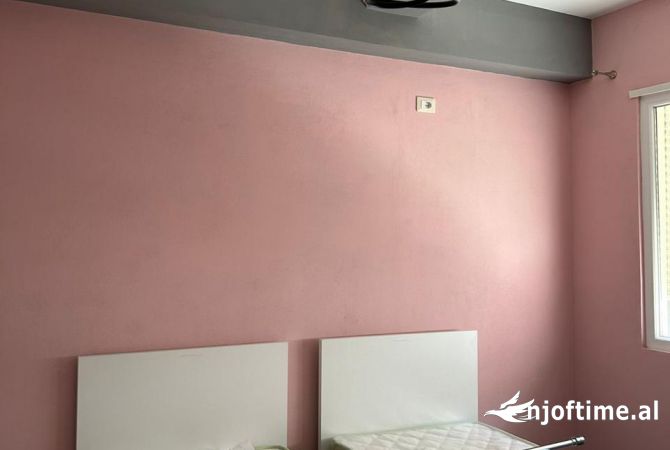 Shtepi me qera Apartament ne Tirane, 1+1, Mobilimi E mobiluar, Pagesa 28,000  Leke.
