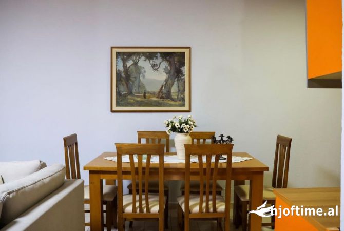 Shtepi me qera 2+1 ne Tirane - 600 Euro