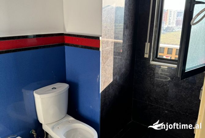 Shtepi me qera Apartament ne Tirane, 2+1, Mobilimi E mobiluar, Pagesa 43,000  Leke.