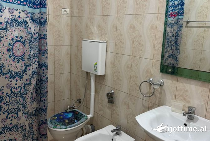 Shtepi me qera Apartament ne Tirane, 1+1, Mobilimi E mobiluar, Pagesa 50,000  Leke.