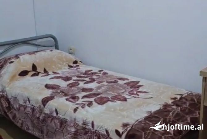 Shtepi me qera Shtepi Private ne Tirane, 2+1, Mobilimi E mobiluar, Pagesa 48,000  Leke.