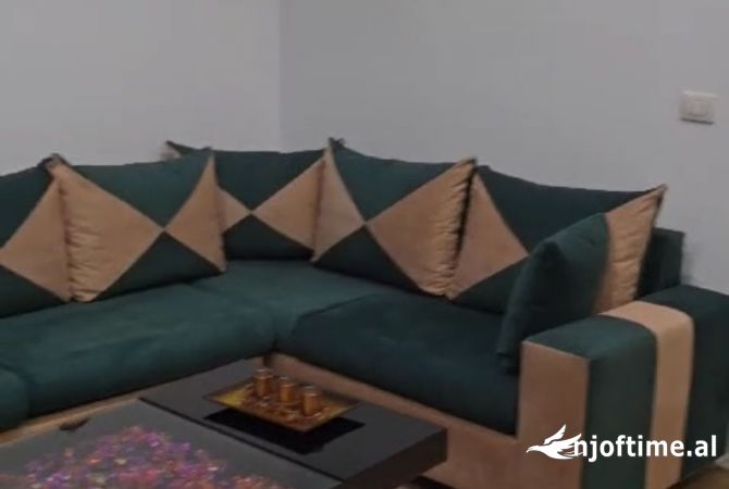 Shtepi me qera 2+1 ne Tirane - 48,000 Leke