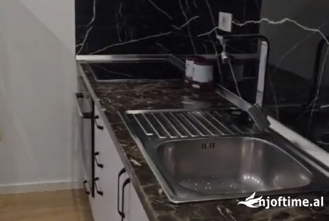 Shtepi me qera 2+1 ne Tirane - 48,000 Leke