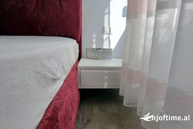 Shtepi me qera Apartament ne Tirane, 2+1, Mobilimi E mobiluar, Pagesa 600  Euro.