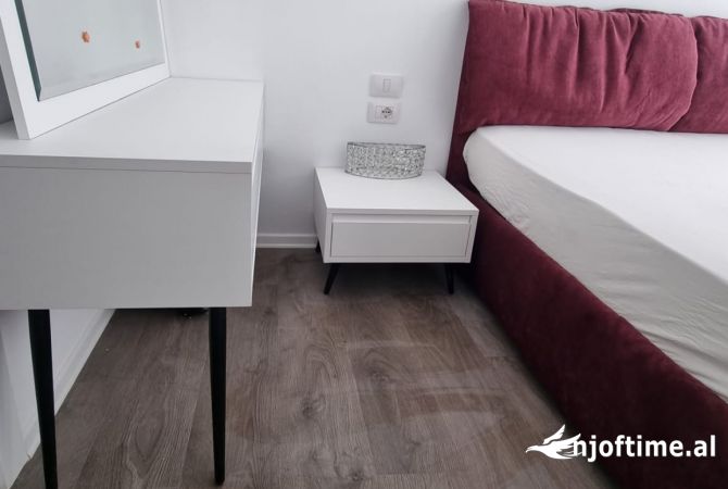 Shtepi me qera Apartament ne Tirane, 2+1, Mobilimi E mobiluar, Pagesa 600  Euro.