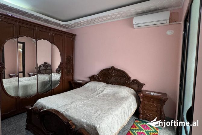 Shtepi me qera Apartament ne Tirane, 2+1, Mobilimi E mobiluar, Pagesa 45,000  Leke.