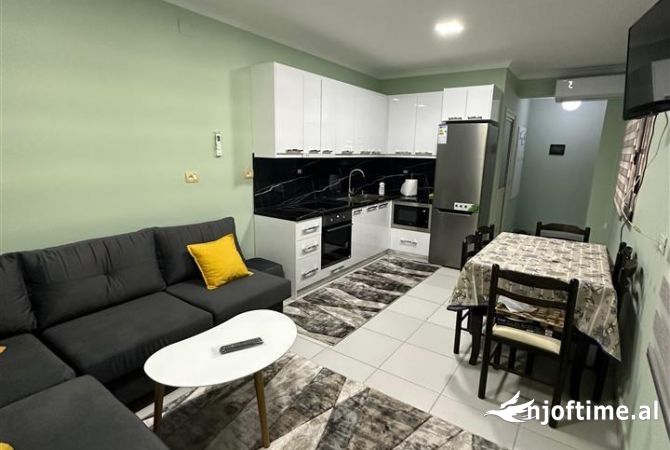 Shtepi me qera 1+1 ne Tirane - 45,000 Leke