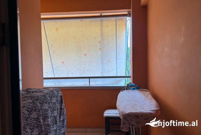 Shtepi me qera Apartament ne Tirane, 1+1, Mobilimi E mobiluar, Pagesa 40,000  Leke.