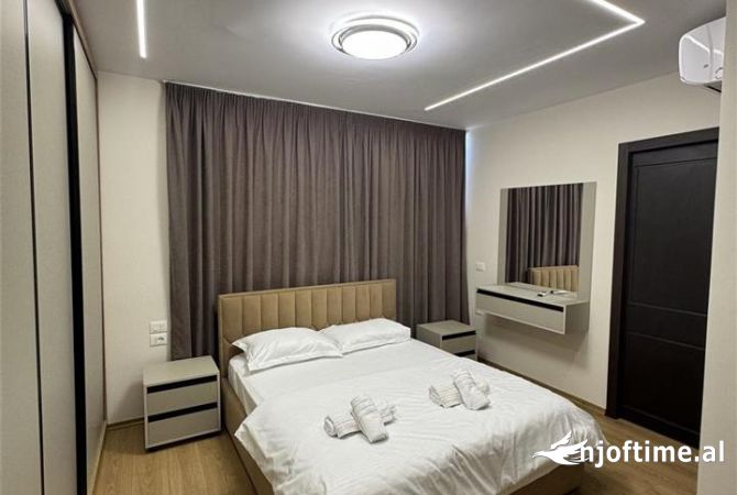 Shtepi me qera Apartament ne Tirane, 2+1, Mobilimi E mobiluar, Pagesa 65,000  Leke.