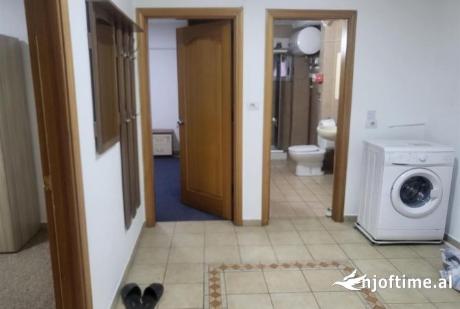 Shtepi me qera Apartament ne Tirane, 2+1, Mobilimi E mobiluar, Pagesa 600  Euro.
