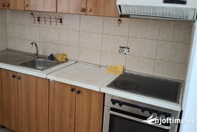 Shtepi me qera 1+1 ne Tirane - 30,000 Leke