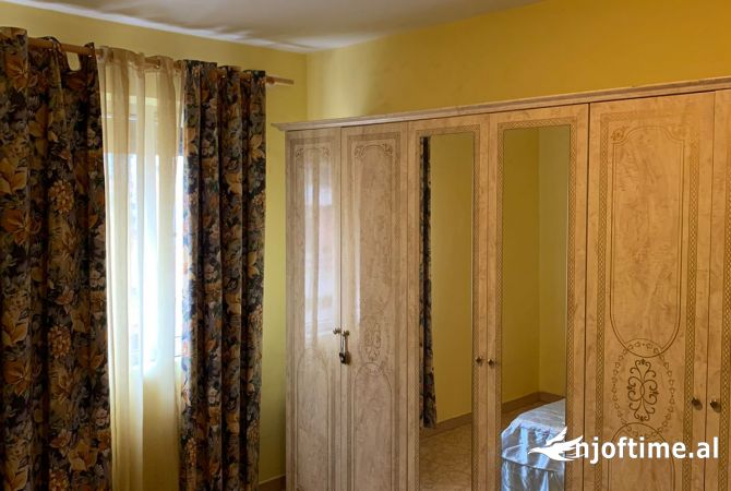 Shtepi me qera Apartament ne Tirane, 1+1, Mobilimi E mobiluar, Pagesa 40,000  Leke.