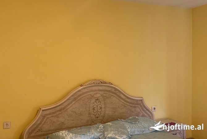 Shtepi me qera Apartament ne Tirane, 1+1, Mobilimi E mobiluar, Pagesa 40,000  Leke.