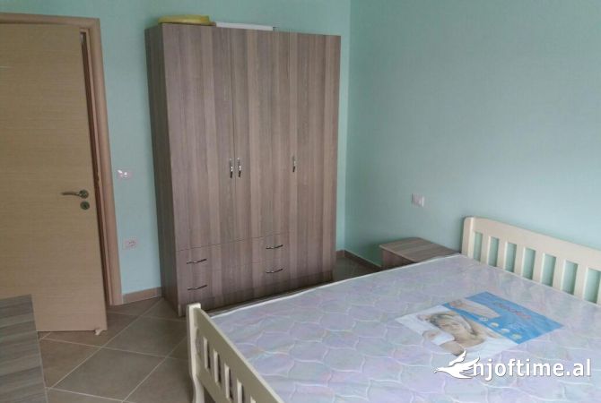 Shtepi me qera 1+1 ne Tirane - 400 Euro