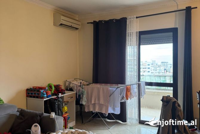 Shtepi me qera 1+1 ne Tirane - 450 Euro