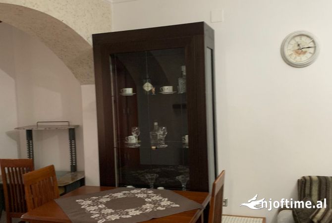 Shtepi me qera 3+1 ne Tirane - 500 Euro