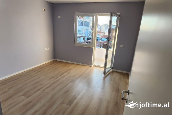 Shtepi me qera 2+1 ne Tirane - 500 Euro