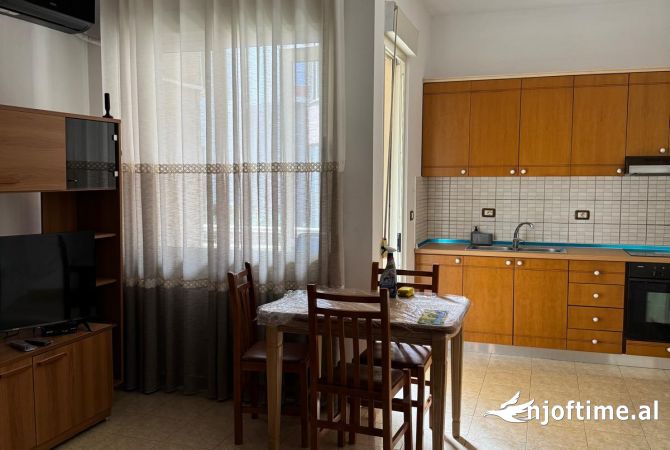 Shtepi me qera 1+1 ne Tirane - 45,000 Leke
