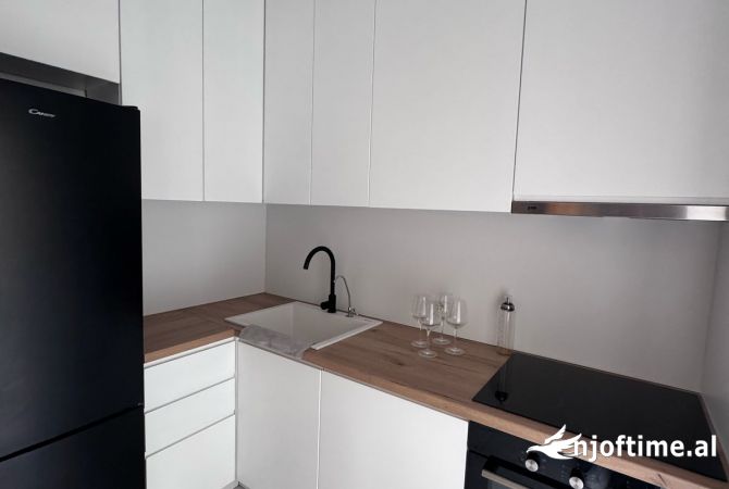 Shtepi me qera 1+1 ne Tirane - 40,000 Leke