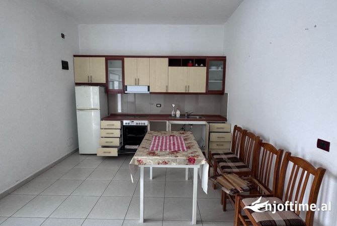 Casa in affitto 2+1 a Tirana - 40,000 Leke