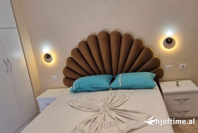 Shtepi me qera Apartament ne Tirane, 2+1, Mobilimi E mobiluar, Pagesa 800  Euro.