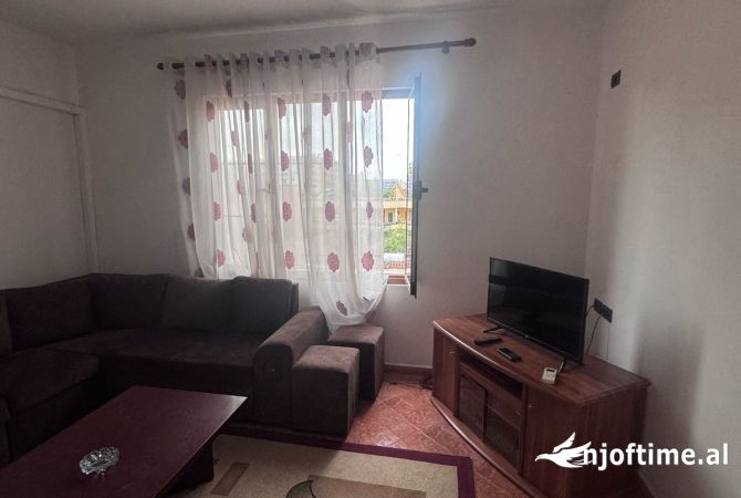 Shtepi me qera 1+1 ne Tirane - 45,000 Leke