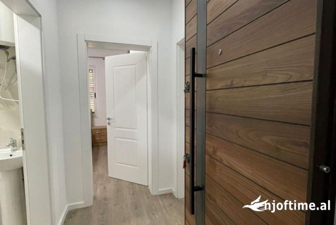 Shtepi me qera Apartament ne Tirane, 1+1, Mobilimi E mobiluar, Pagesa 45,000  Leke.