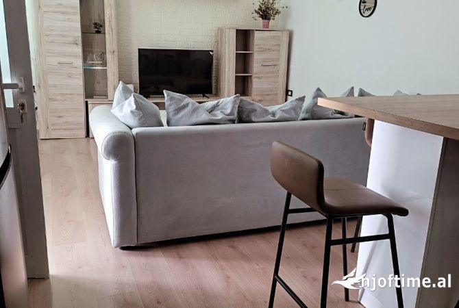 Shtepi me qera 1+1 ne Tirane - 450 Euro