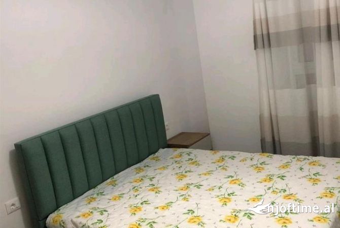 Shtepi me qera 1+1 ne Tirane - 40,000 Leke