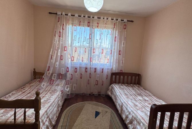 Shtepi me qera Apartament ne Tirane, 2+1, Mobilimi E mobiluar, Pagesa 45,000  Leke.